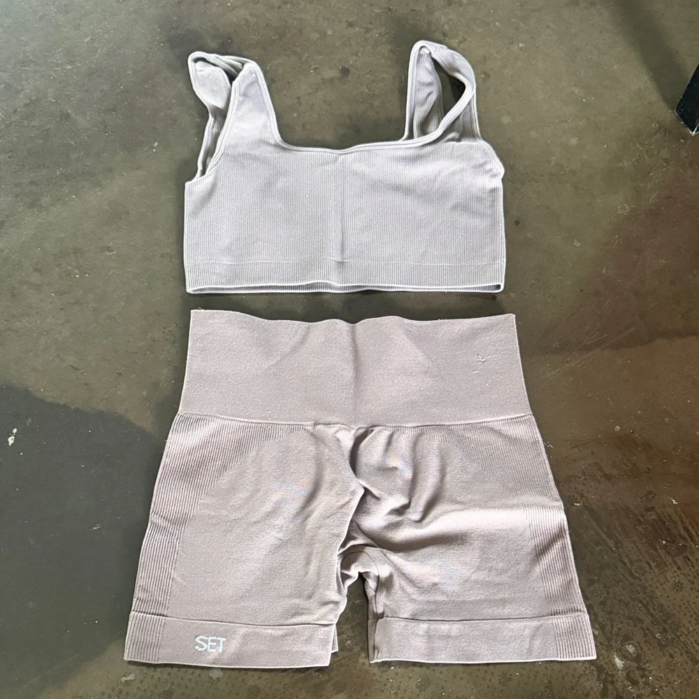 Set Active Matching Set - Picture 2 of 3